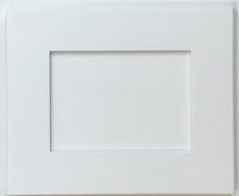 Load image into Gallery viewer, Darlington White shaker
